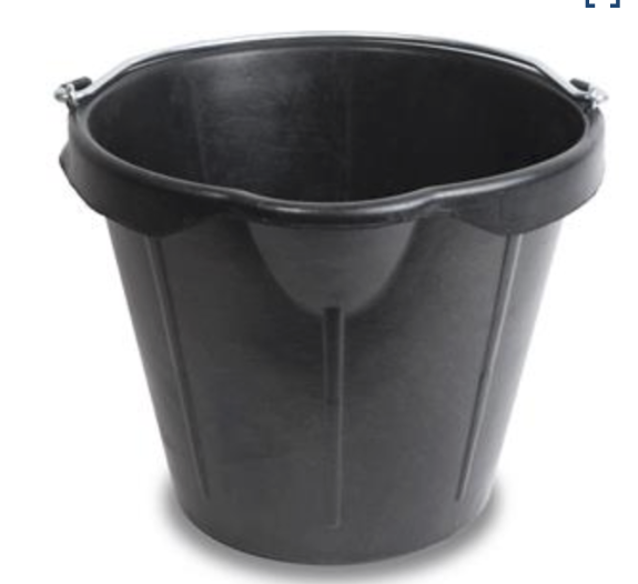 Marshalltown 10639 18 qt. Rubber pail w/ pouring lip 